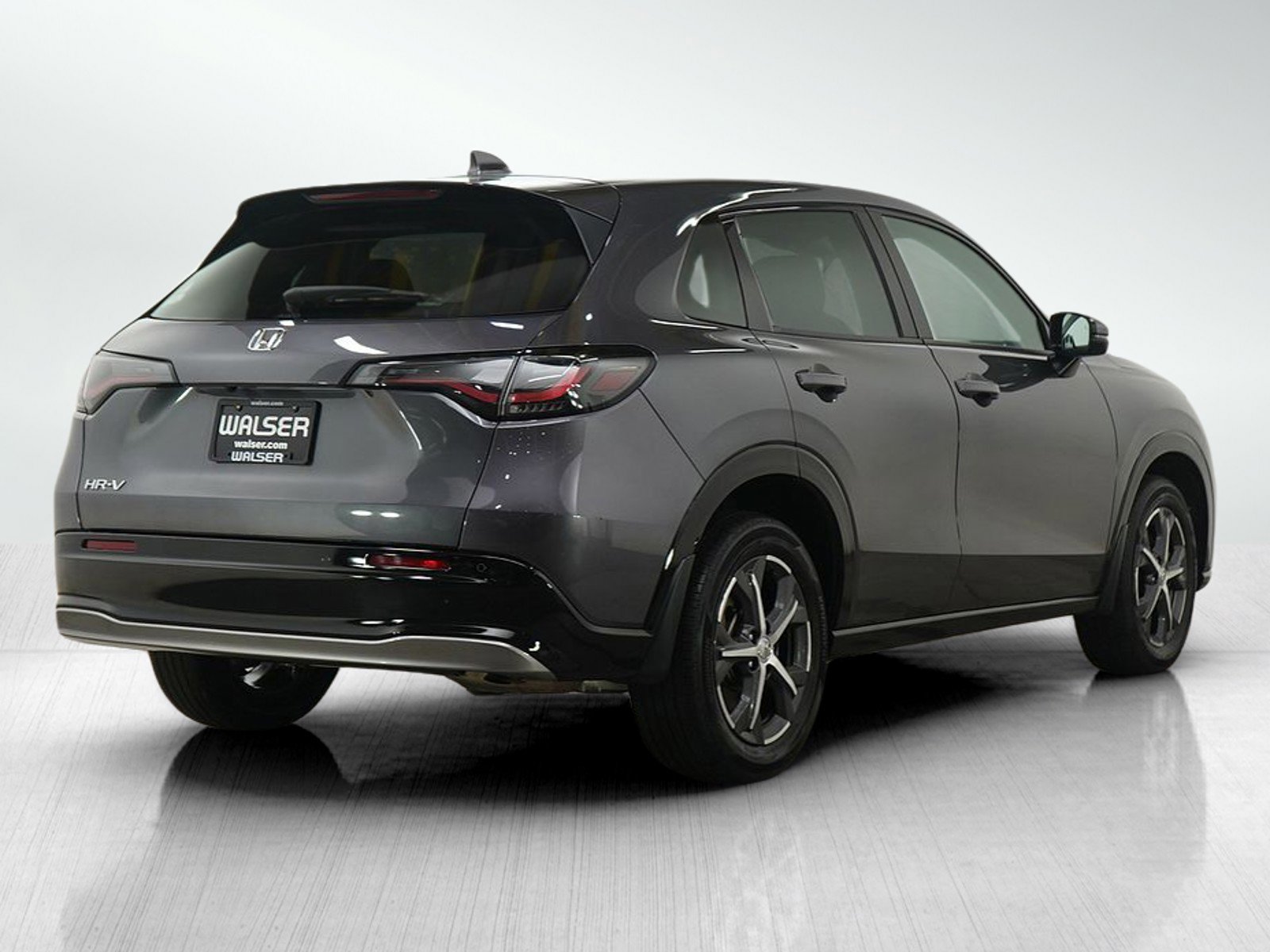 Used 2023 Honda HR-V EX-L image 5