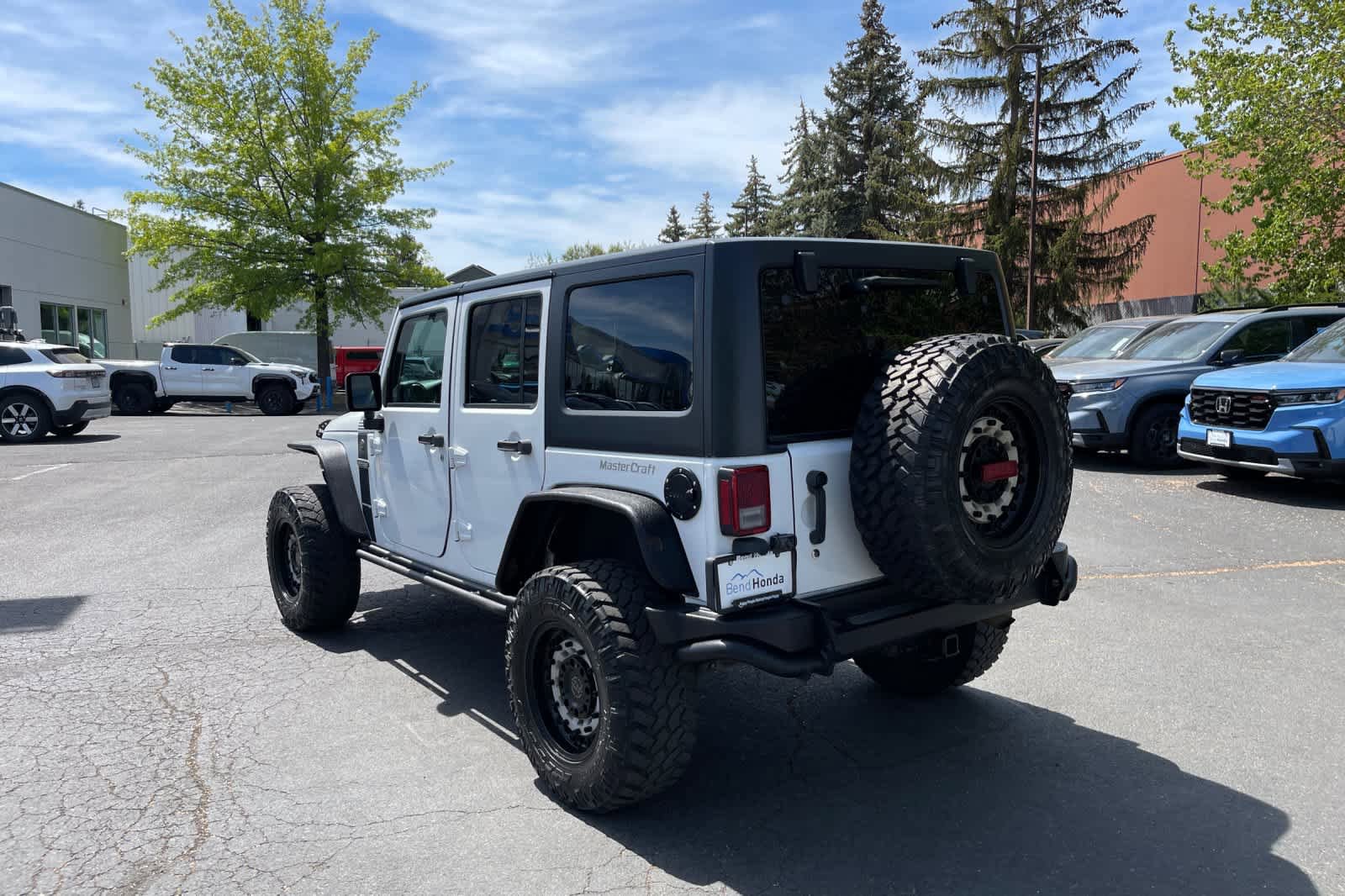 Used 2018 Jeep Wrangler Unlimited Sport AWD/4WD image 3