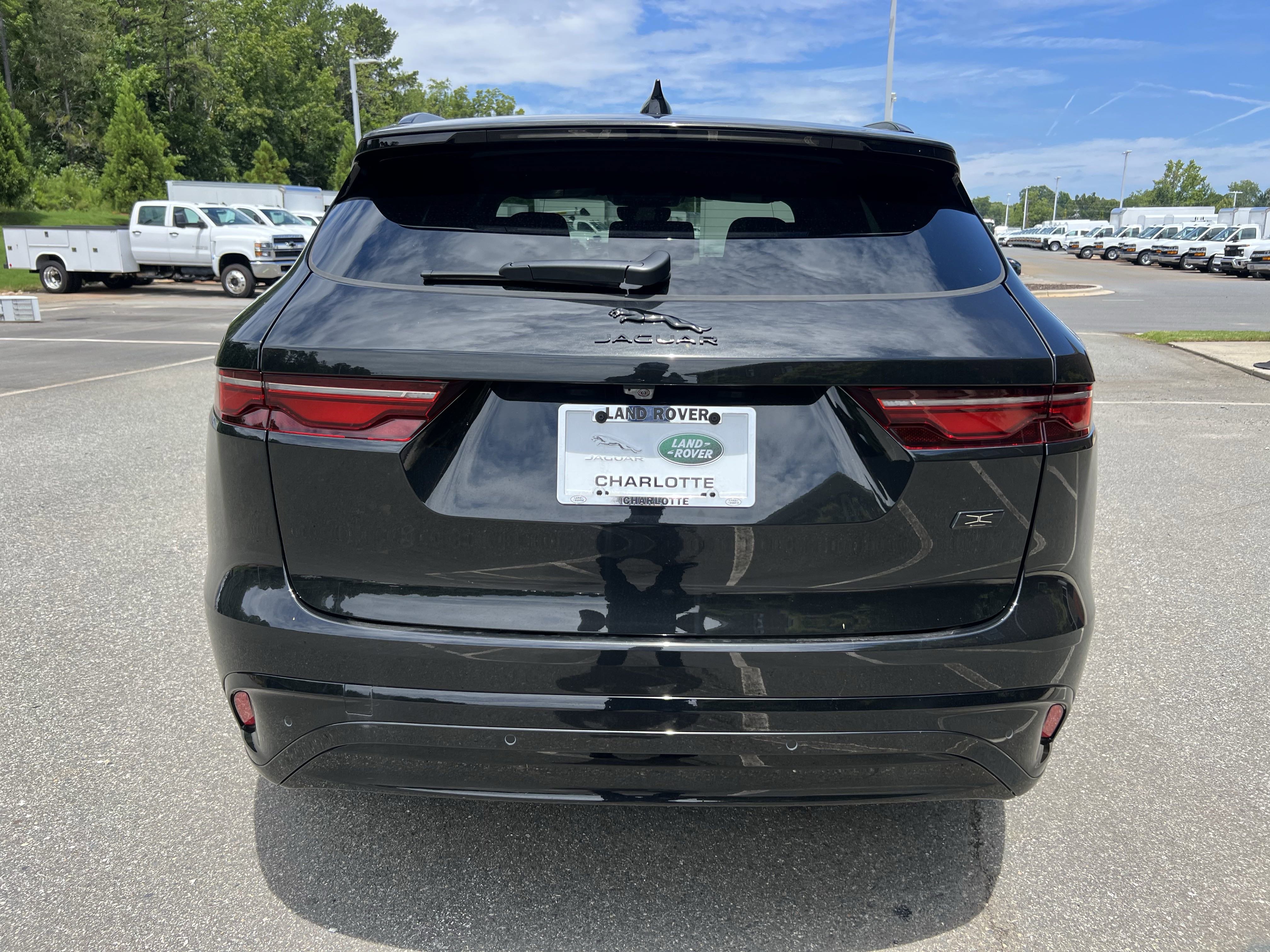 New 2026 Jaguar F-PACE R-Dynamic S image 6