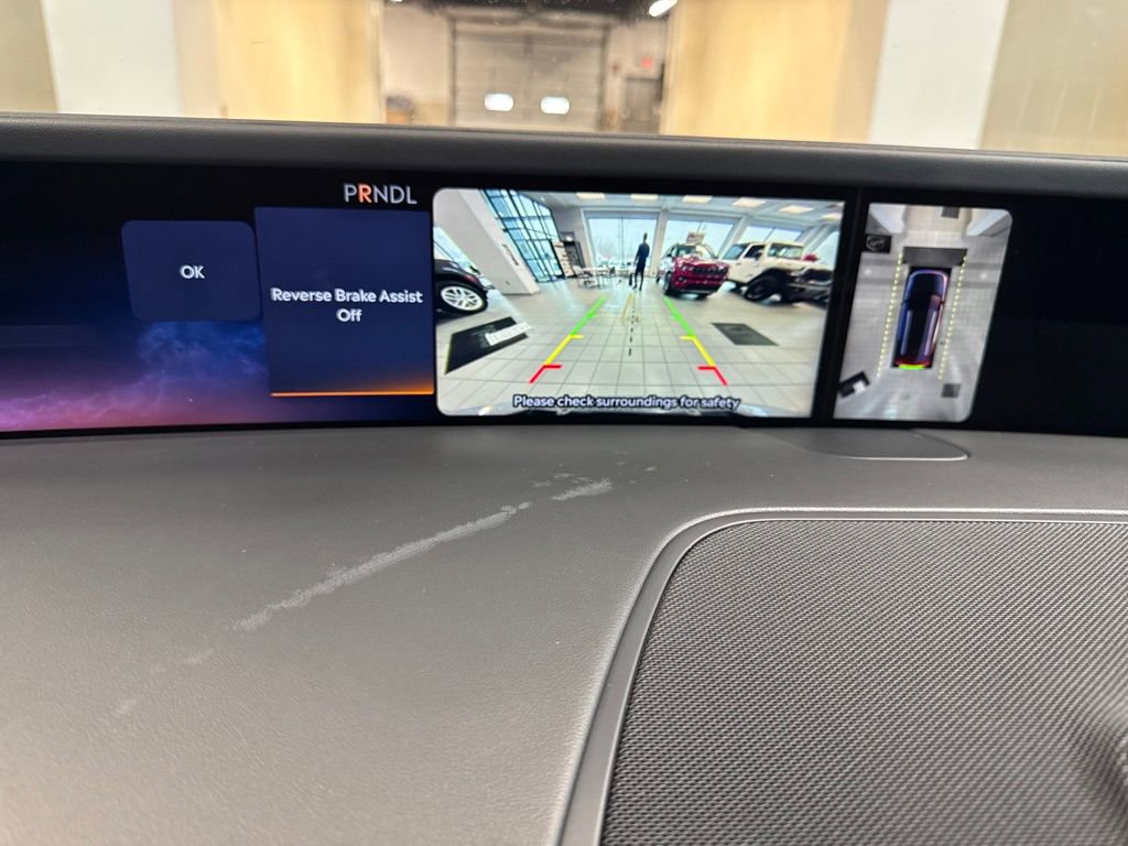 Used 2024 Lincoln Nautilus Reserve image 21