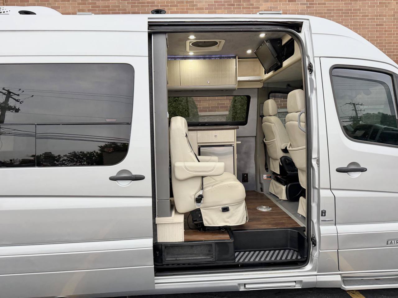 Used 2012 Mercedes-Benz Sprinter 3500 image 71