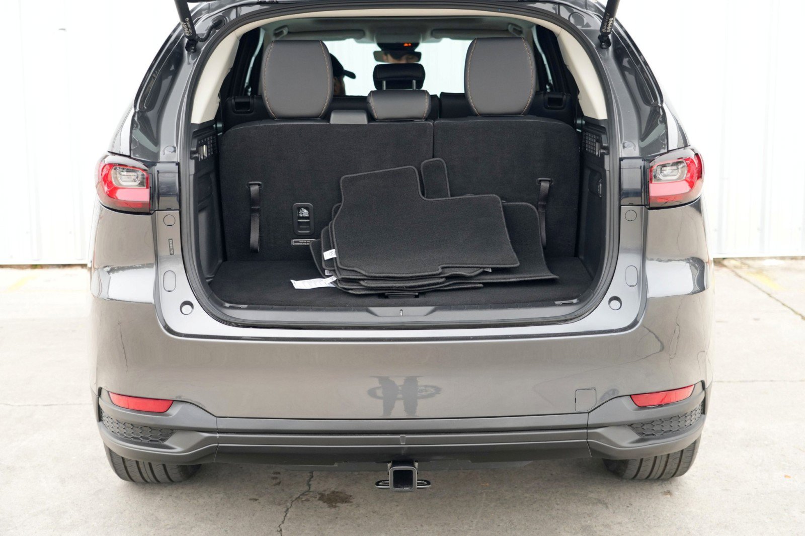 Used 2024 MAZDA CX-90 3.3 Turbo w/ Preferred Package image 8