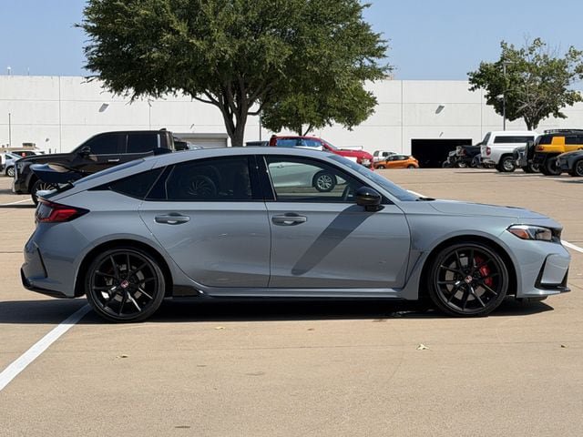 Used 2025 Honda Civic Type R image 3