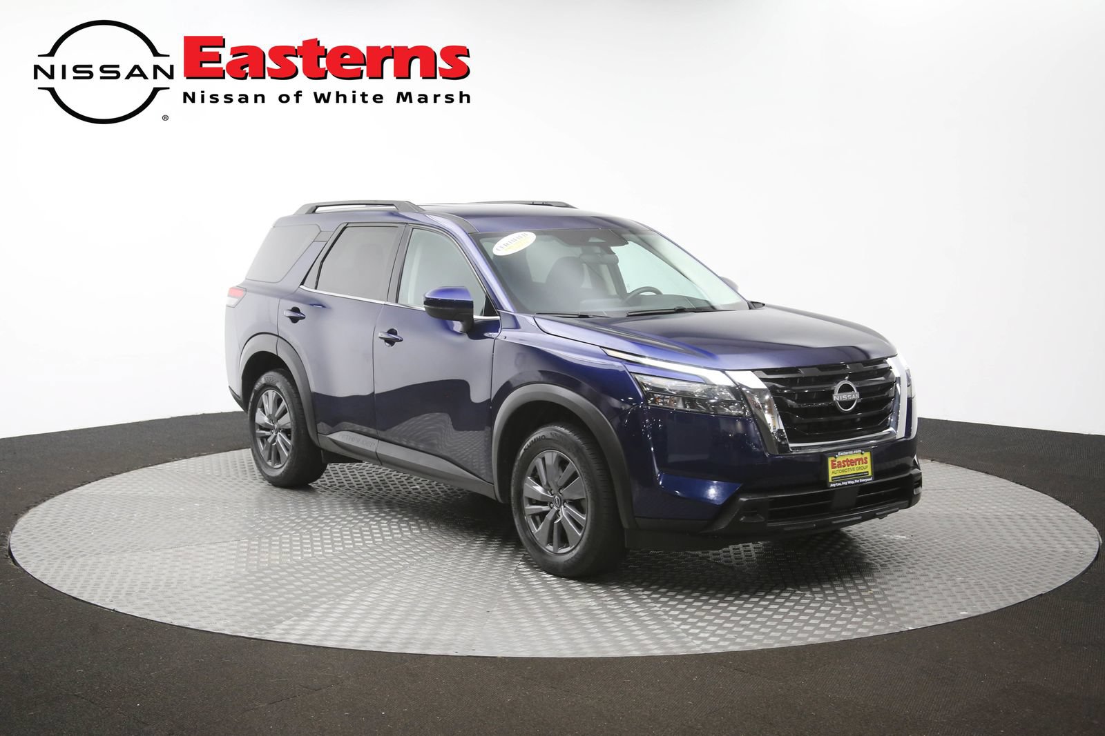 Used 2025 Nissan Pathfinder SV FWD image 48