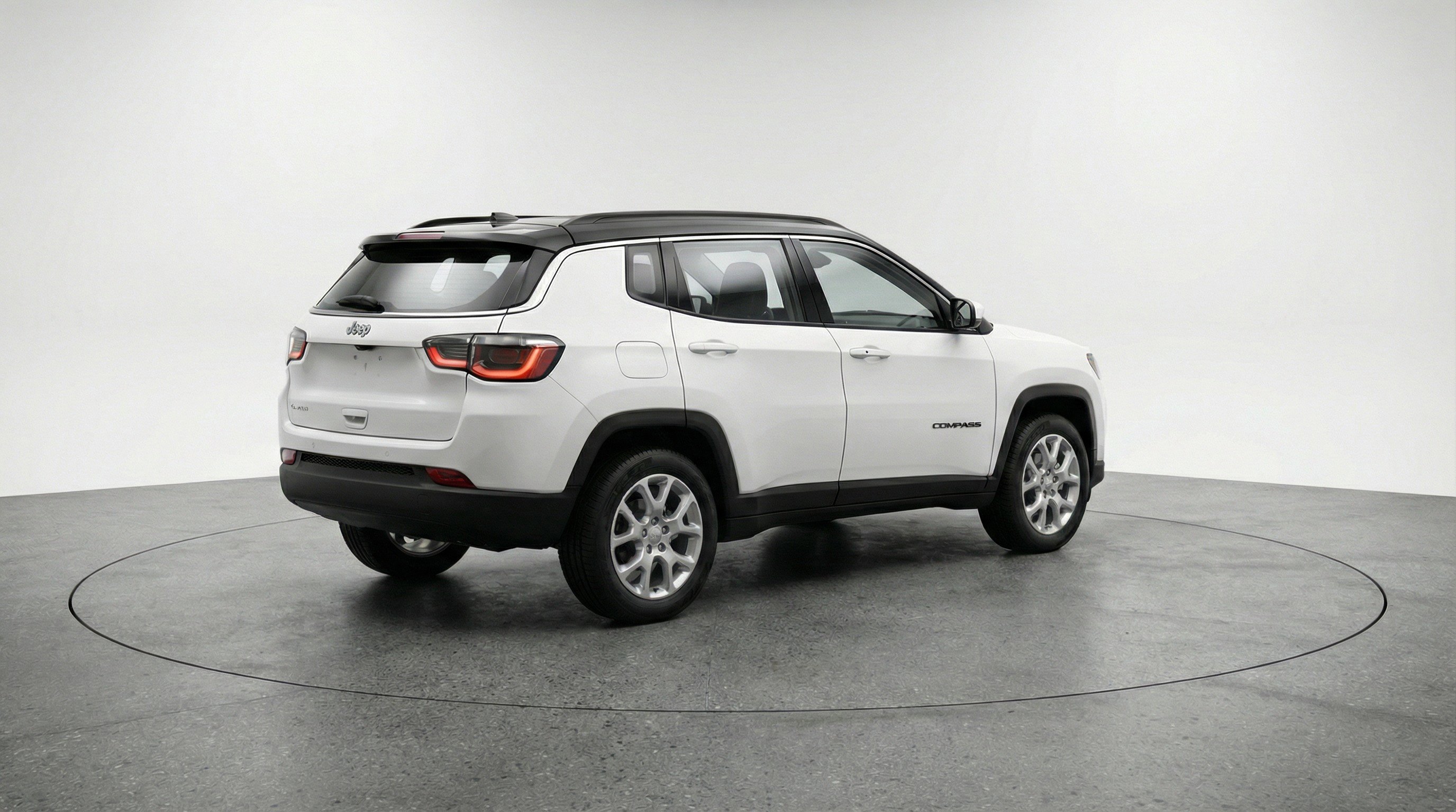 Used 2025 Jeep Compass Limited image 9