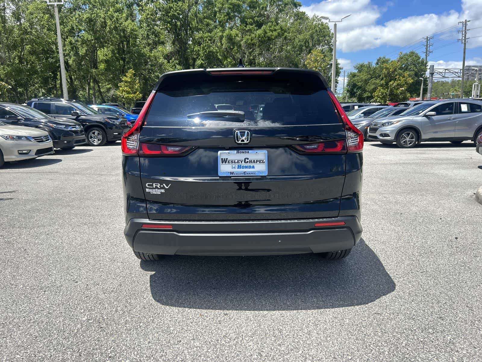 Used 2025 Honda CR-V EX image 5