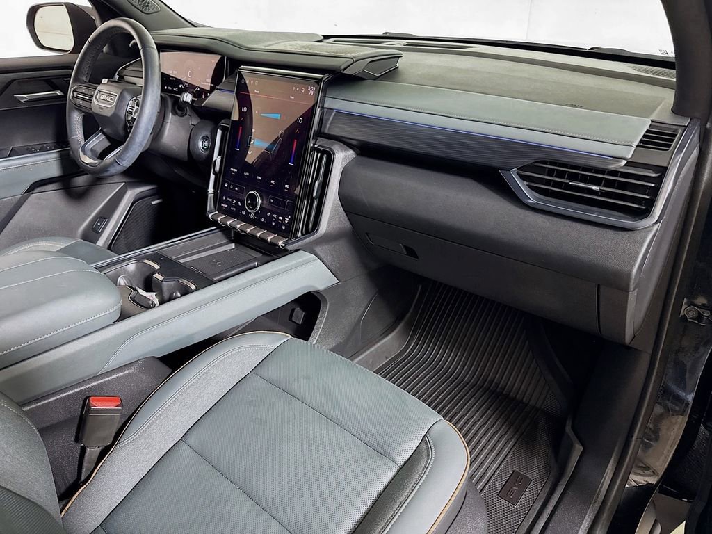 Certified 2024 GMC Acadia AT4 w/ LPO, Floor Liner Package image 29