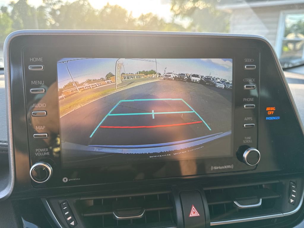 Used 2020 Toyota C-HR LE FWD image 22