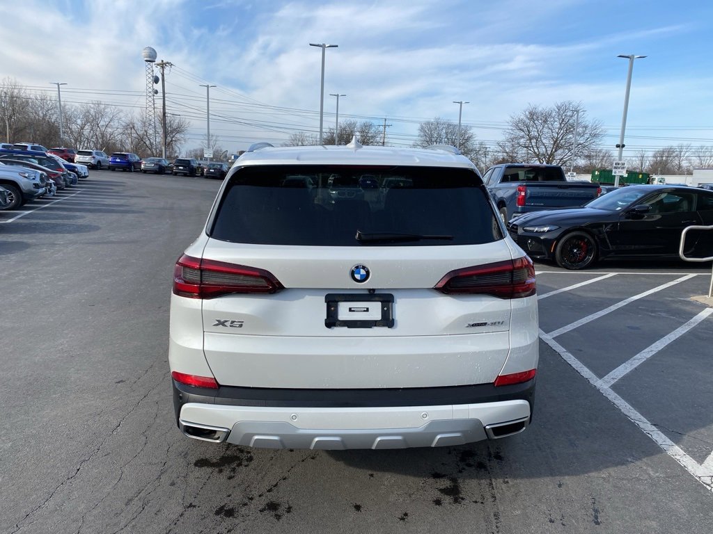 Certified 2022 BMW X5 xDrive40i w/ Premium Package image 8