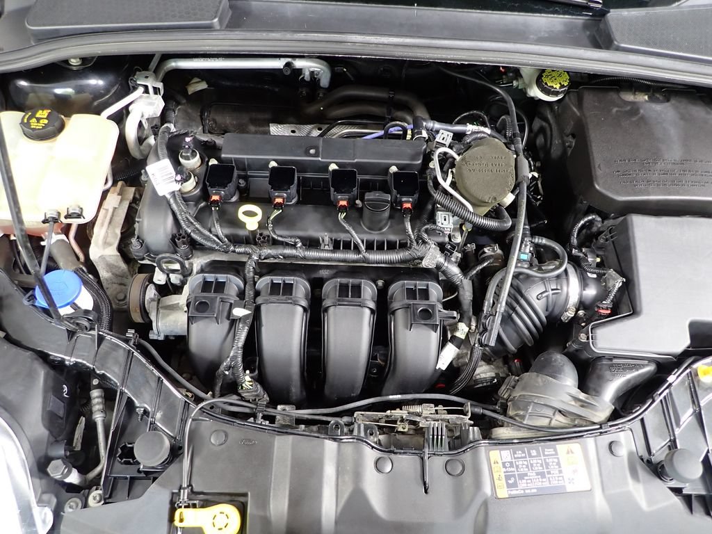 Used 2014 Ford Focus SE w/ SE Sport Package FWD image 40