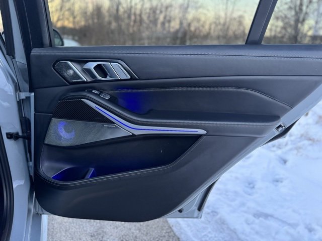 Used 2024 BMW X7 M60i w/ Executive Package image 19