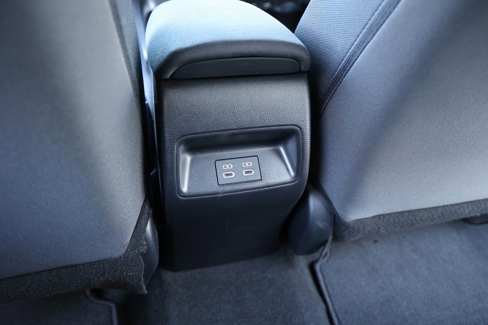 Certified 2025 Toyota Corolla LE image 38