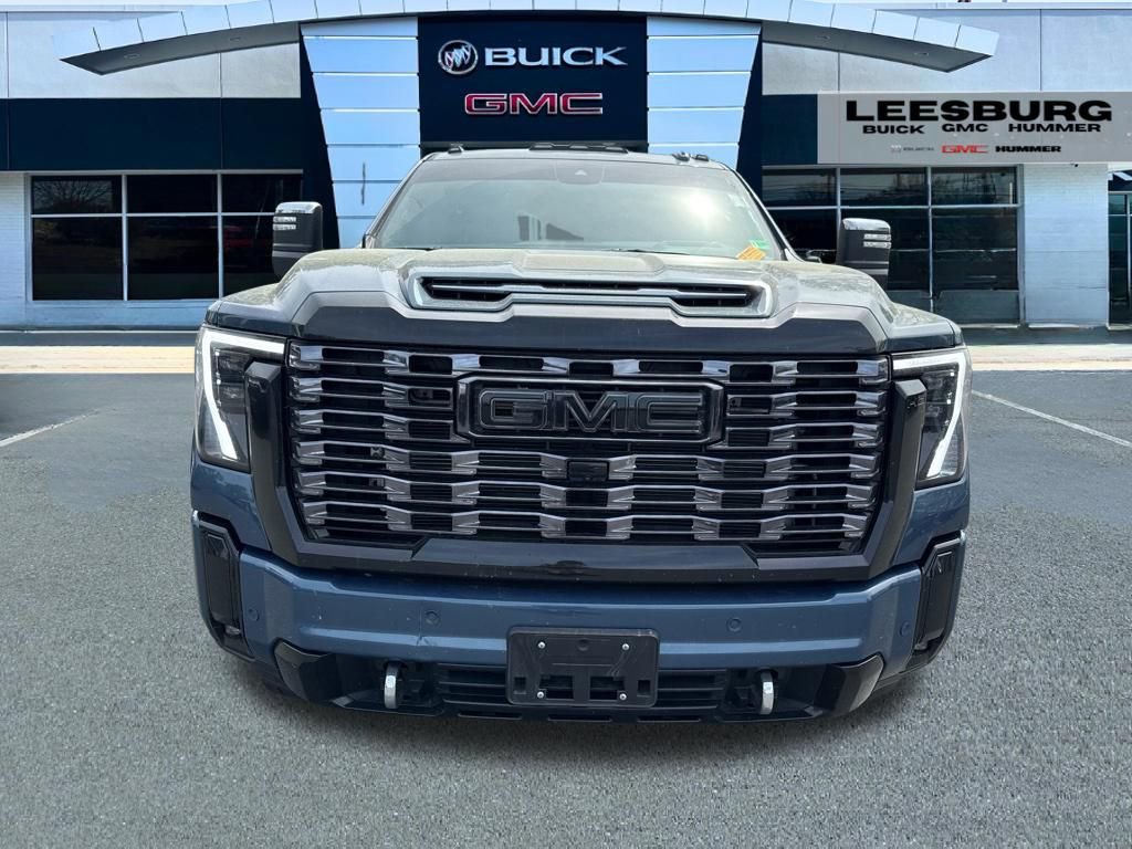 Used 2026 GMC Sierra 3500 Denali Ultimate image 2