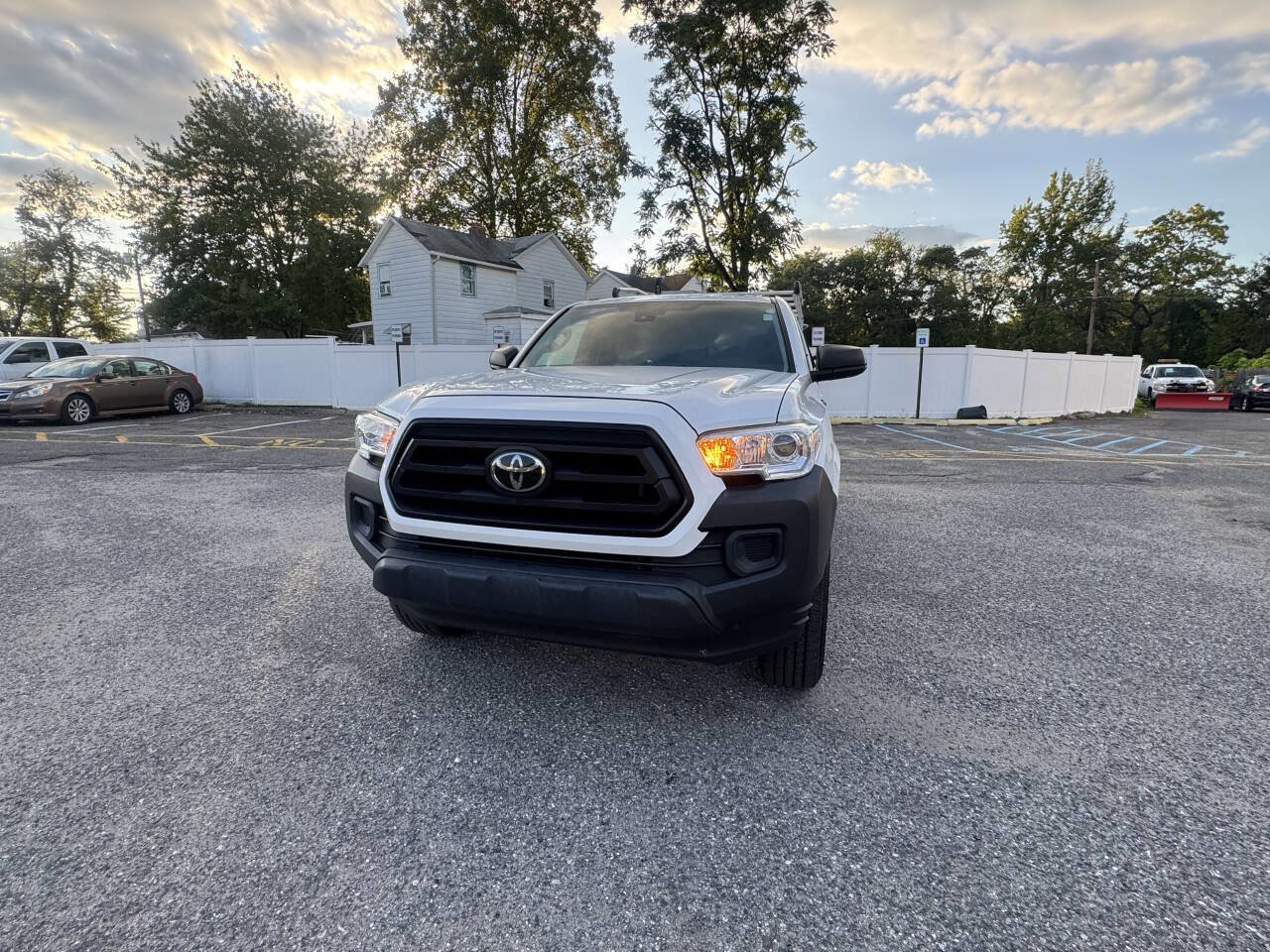 Used 2020 Toyota Tacoma SR image 2