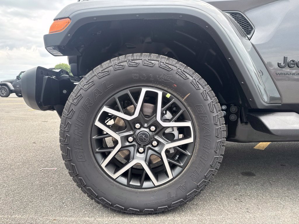 New 2027 Jeep Wrangler Unlimited Sahara AWD/4WD image 13