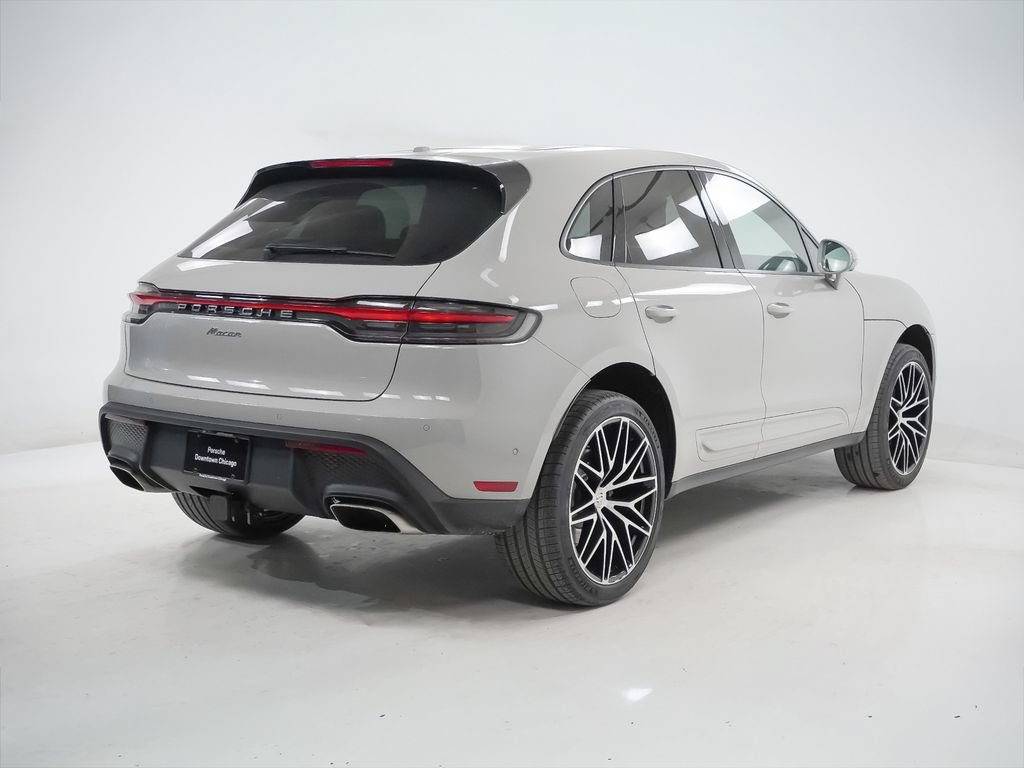 Certified 2026 Porsche Macan AWD/4WD image 8