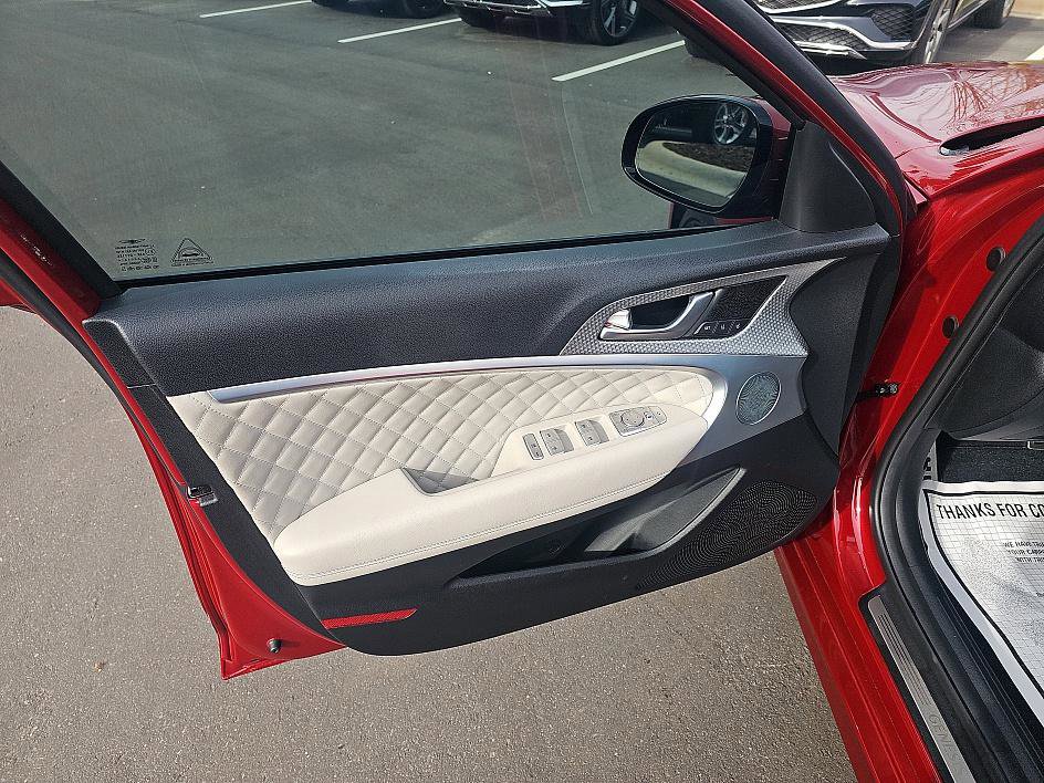 Used 2023 Genesis G70 3.3T w/ Sport Prestige Package image 11