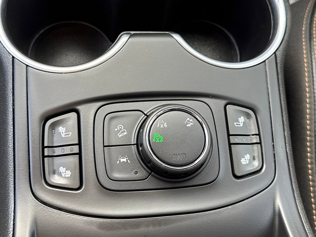 Used 2020 GMC Terrain SLT w/ Preferred Package AWD/4WD image 37