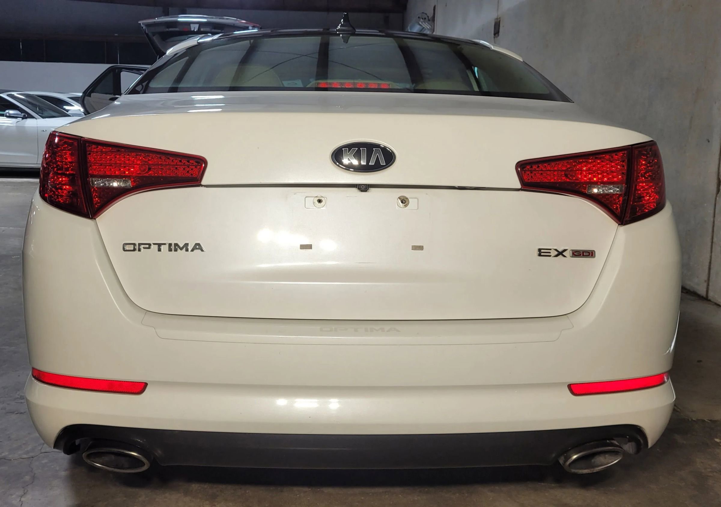 Used 2013 Kia Optima EX w/ Premium Pkg image 9