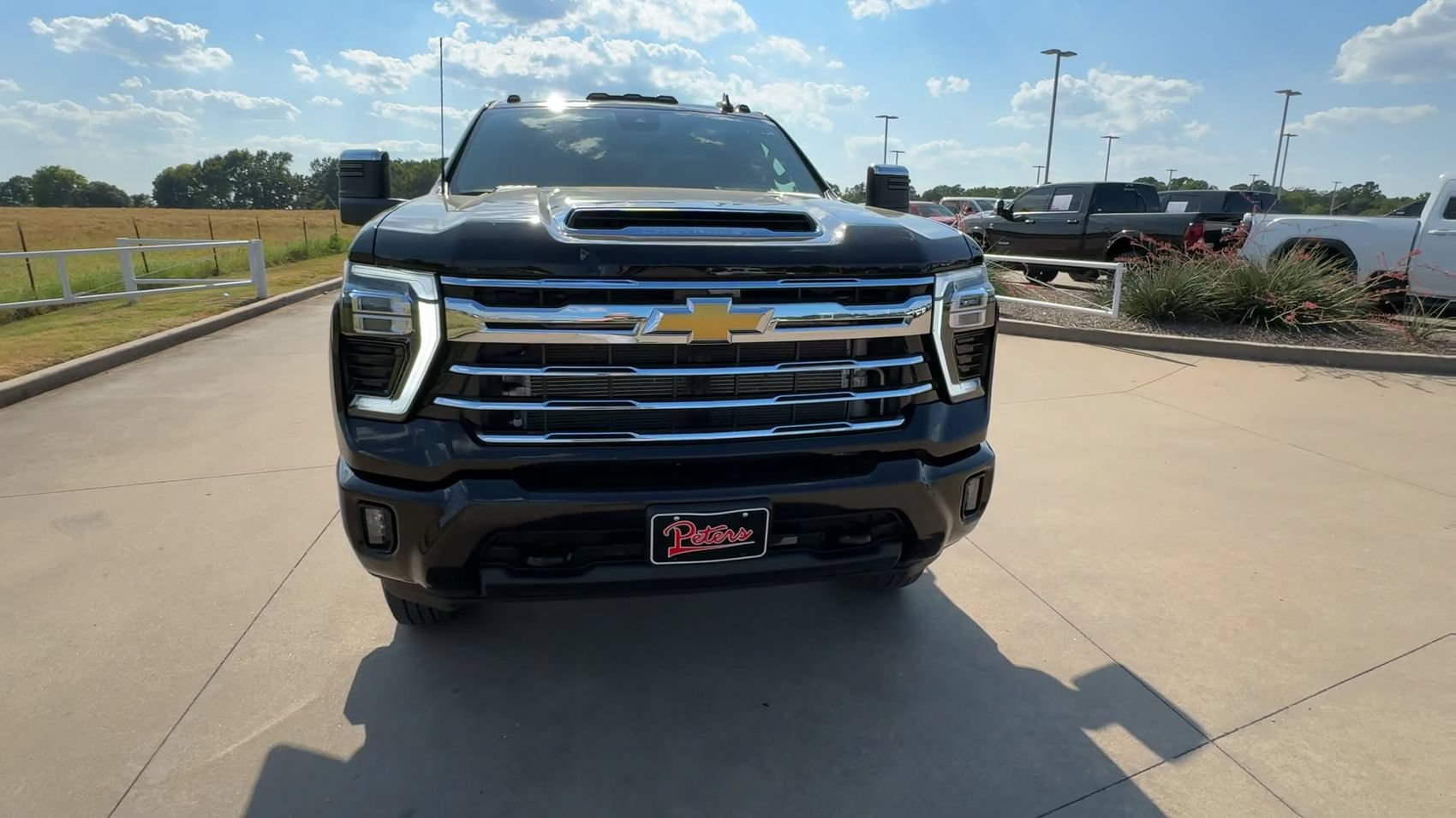 Used 2026 Chevrolet Silverado 3500 LTZ w/ LTZ Convenience Package AWD/4WD image 2