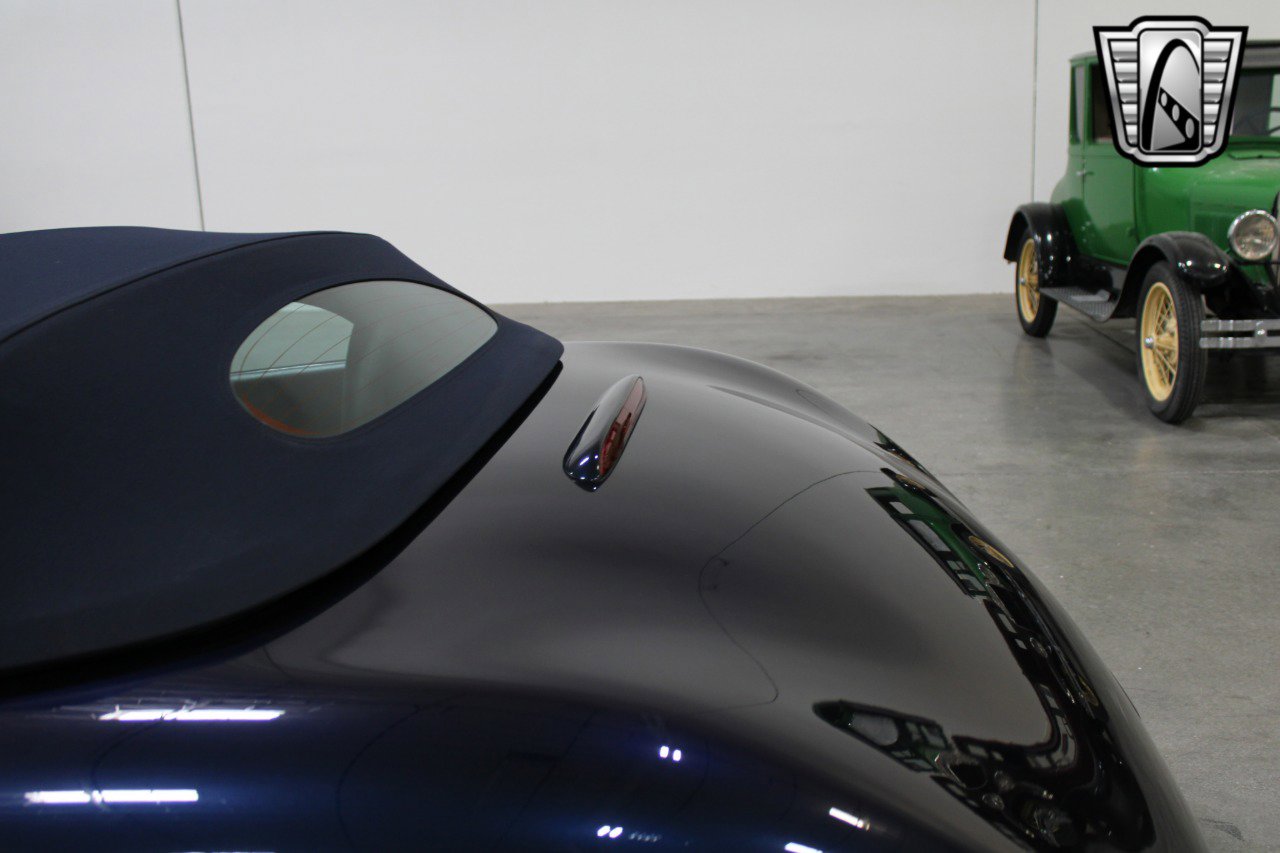 Used 2001 Chrysler Prowler image 11