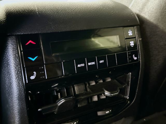 Used 2024 Jeep Grand Cherokee L Limited w/ Luxury Tech Group II image 27