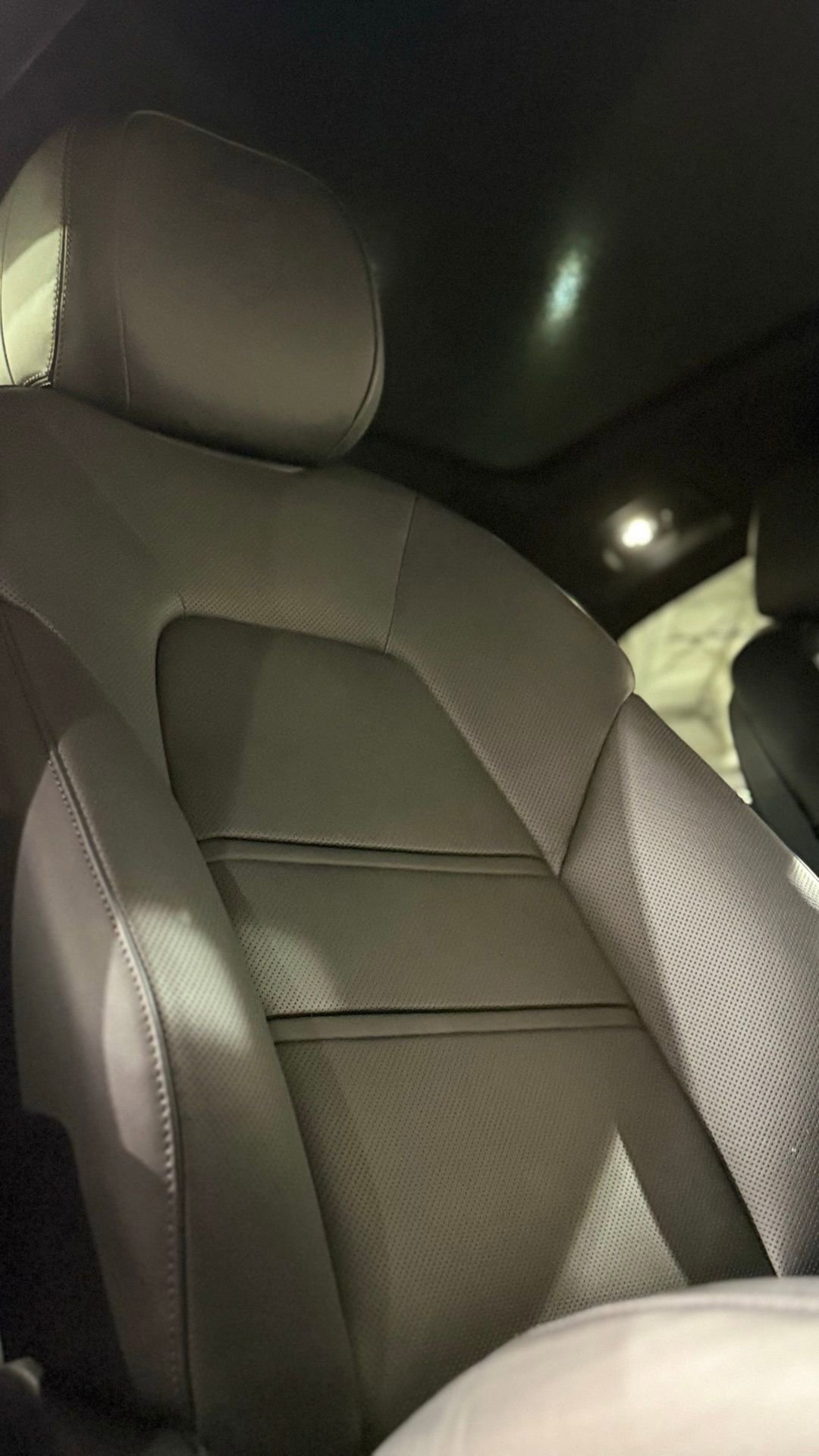 Used 2025 Porsche Cayenne Coupe image 60