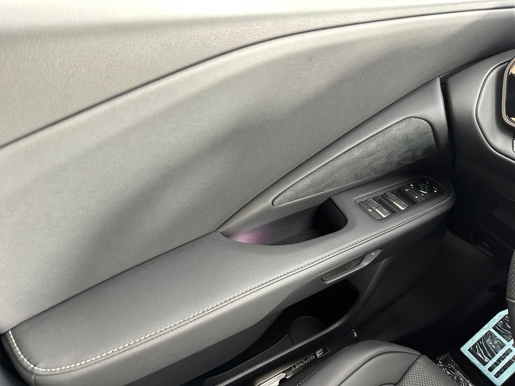 New 2026 Lexus TX 500h AWD image 33