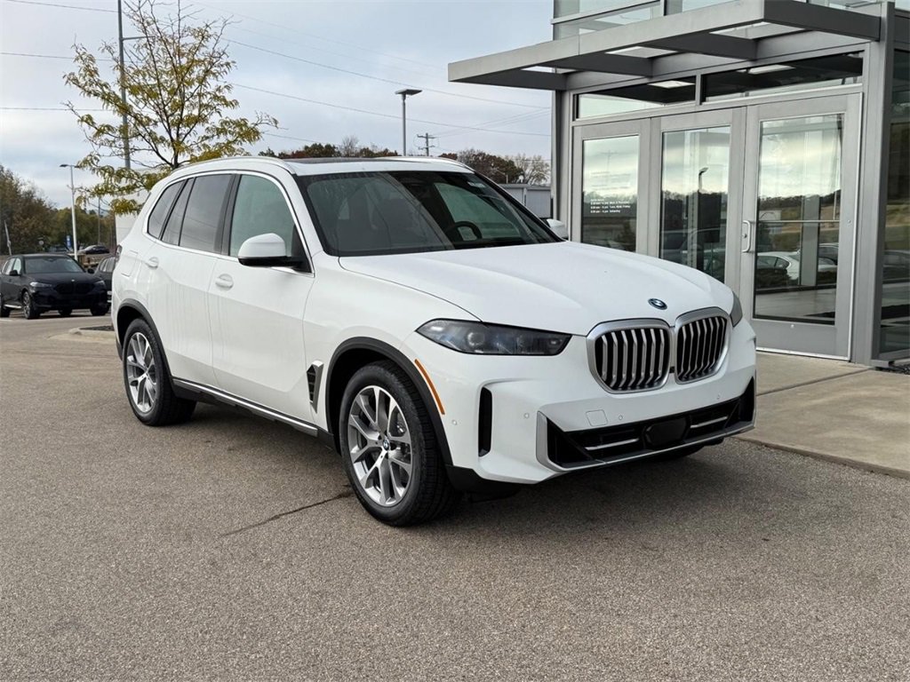 New 2026 BMW X5 xDrive50e w/ Climate Comfort Package image 1