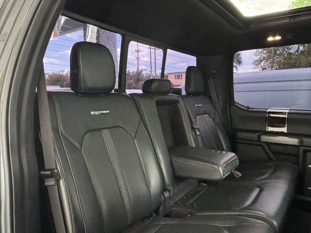 Used 2017 Ford F350 Platinum w/ Platinum Ultimate Package AWD/4WD image 31