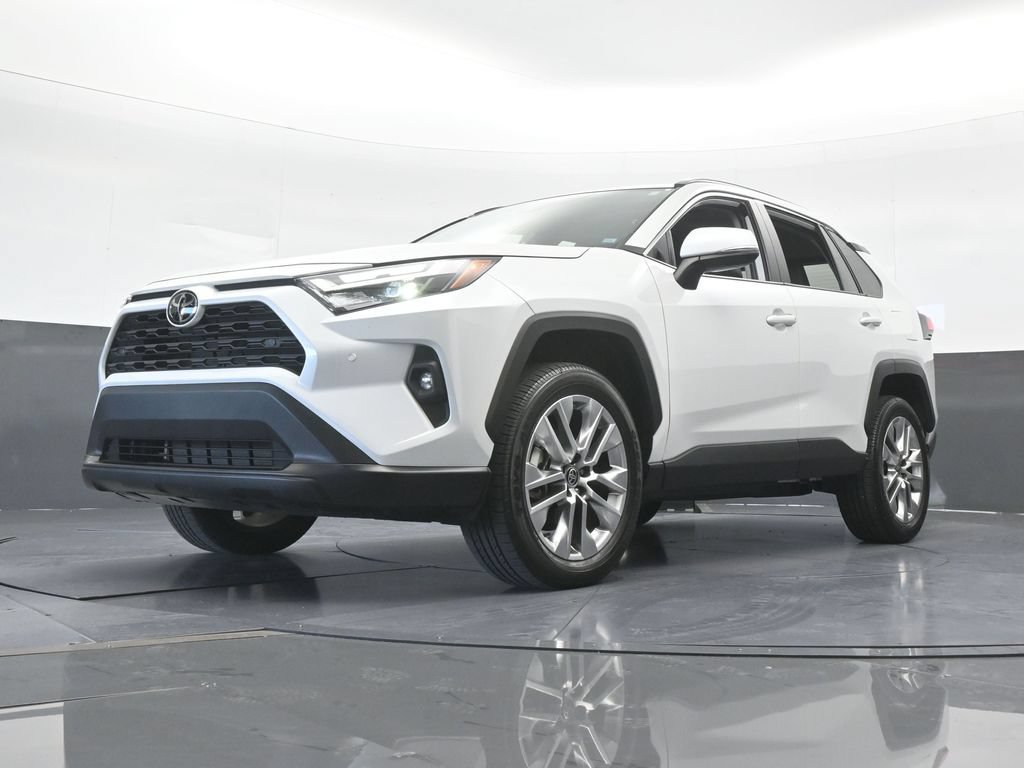 Used 2025 Toyota RAV4 XLE Premium FWD image 52