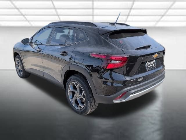 New 2026 Chevrolet Trax LT w/ Sunroof Package image 2