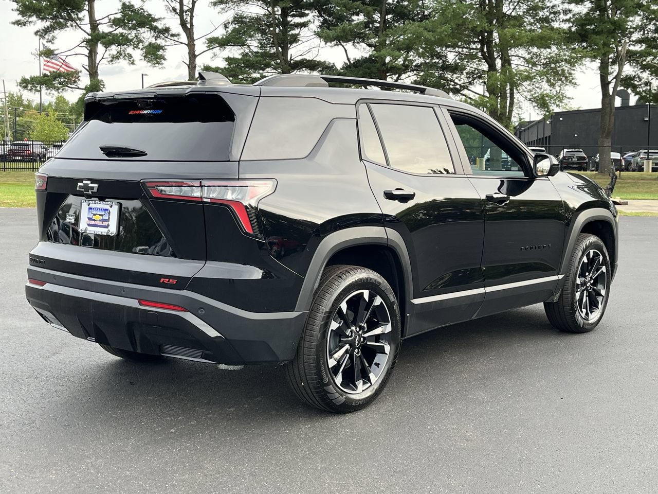New 2027 Chevrolet Equinox RS w/ Safety and Technology Package FWD image 4