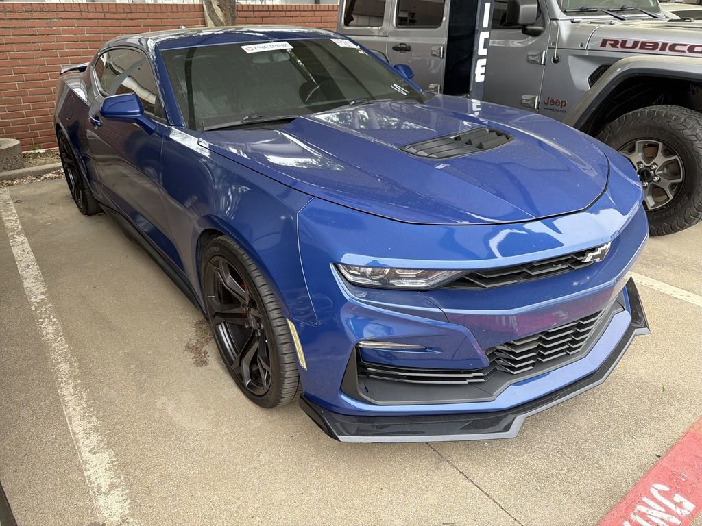 Used 2020 Chevrolet Camaro SS image 3