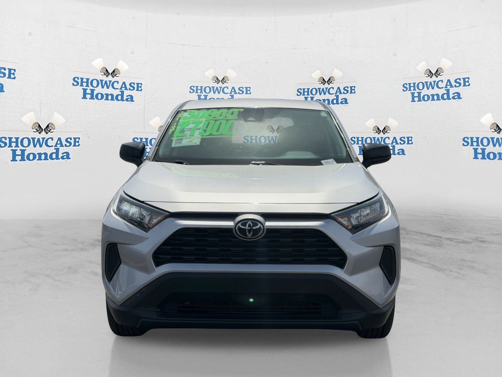Used 2022 Toyota RAV4 LE w/ Carpet Mat Package (TMS) image 10