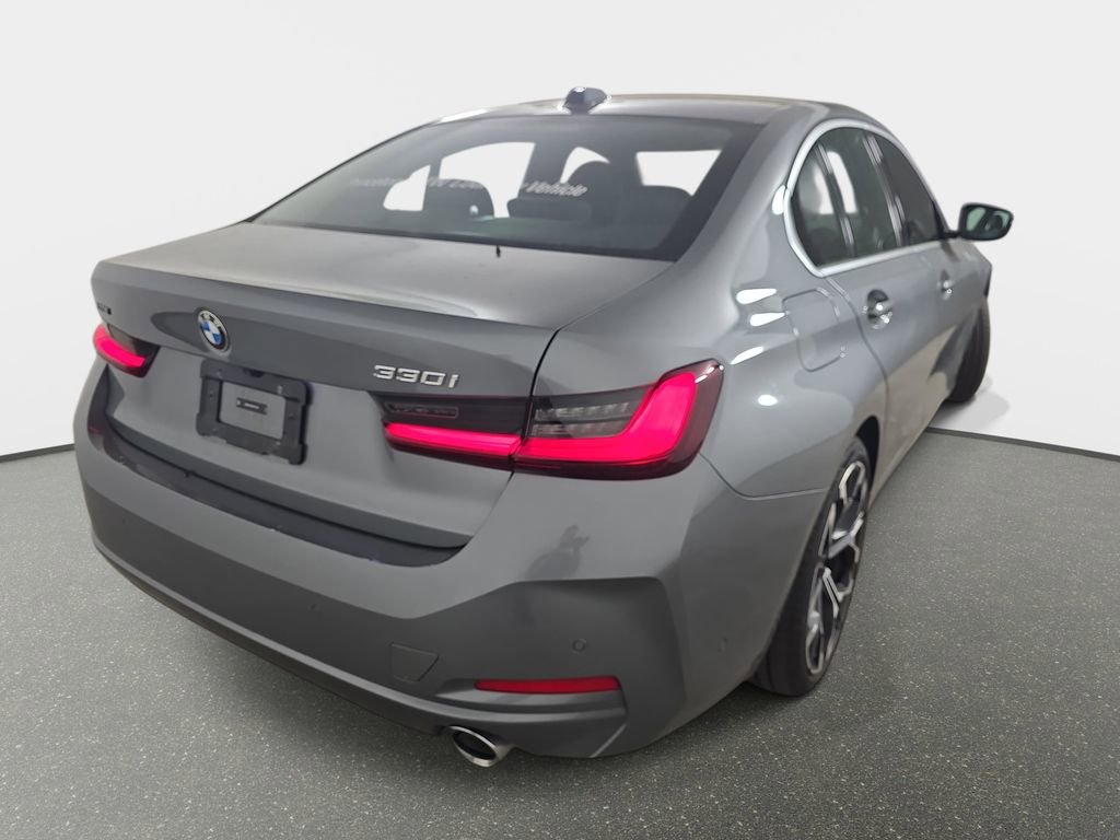 Used 2025 BMW 330i xDrive Sedan w/ Convenience Package image 38