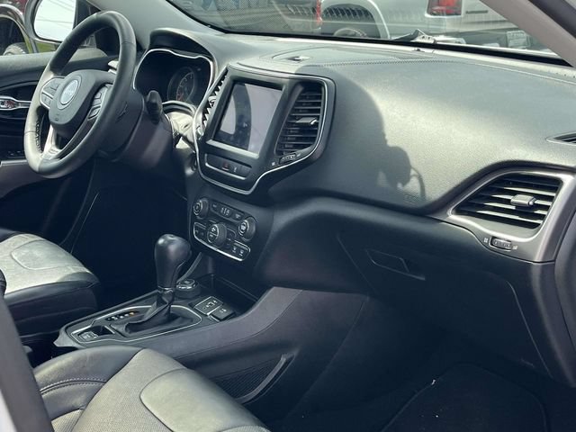 Used 2022 Jeep Cherokee Latitude Lux w/ Sun & Sound Group AWD/4WD image 26