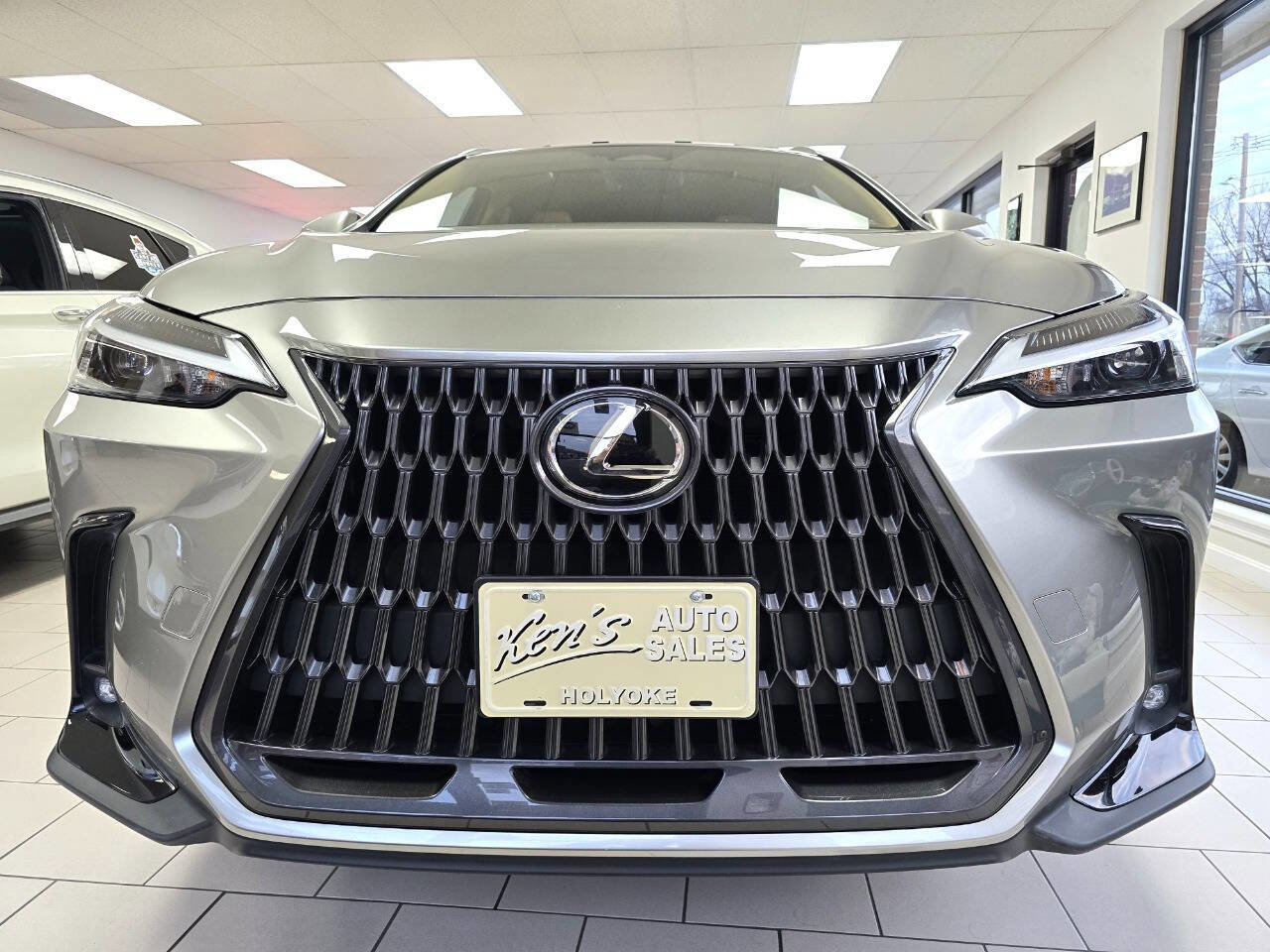 Used 2023 Lexus NX 350 AWD image 5