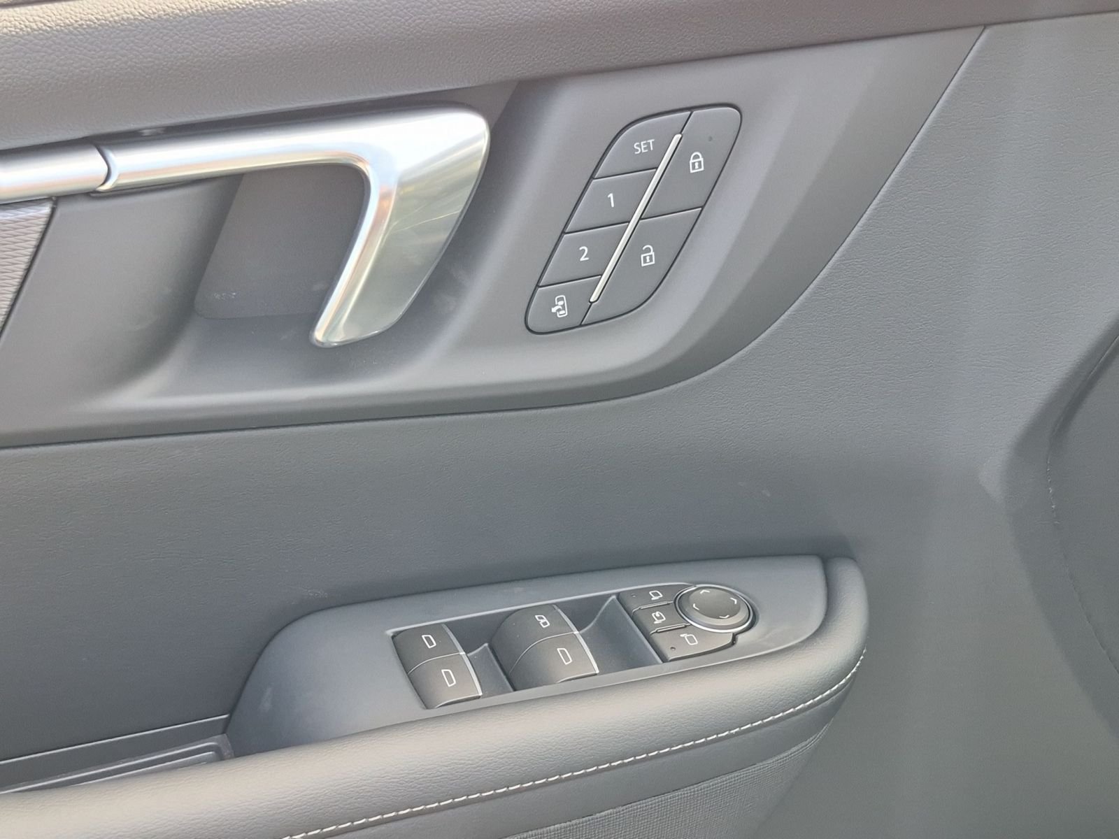 New 2026 Buick Enclave Sport Touring w/ Power Package FWD image 23