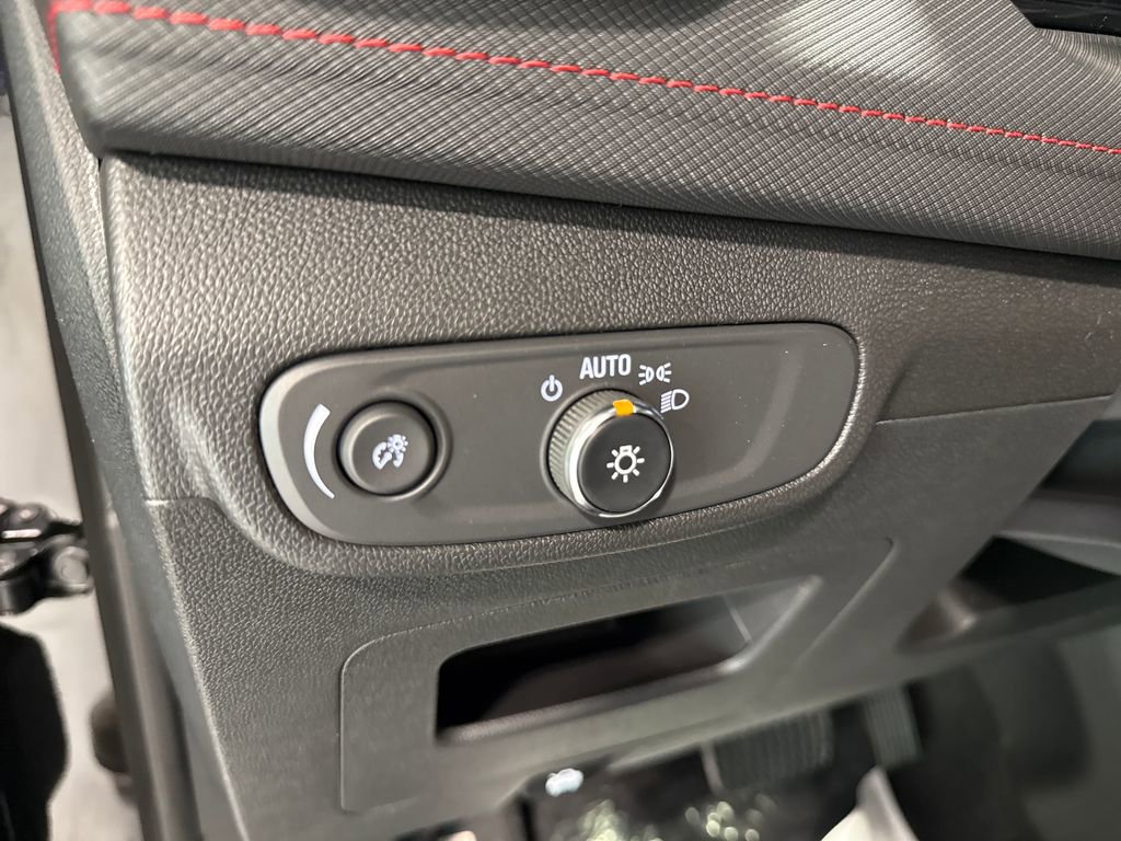 New 2026 Chevrolet TrailBlazer RS w/ Convenience Package FWD image 11