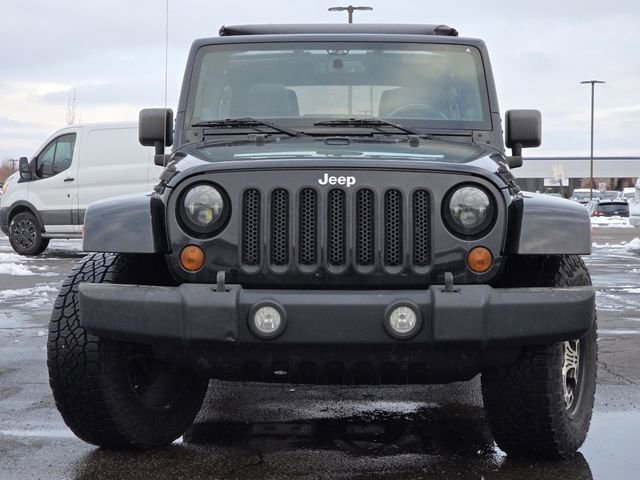 Used 2013 Jeep Wrangler Unlimited Sahara image 14