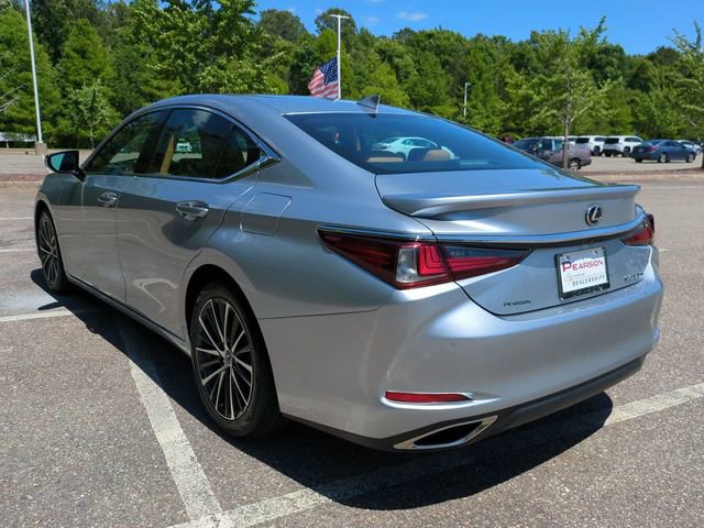 Used 2023 Lexus ES 350 w/ Premium Package FWD image 6