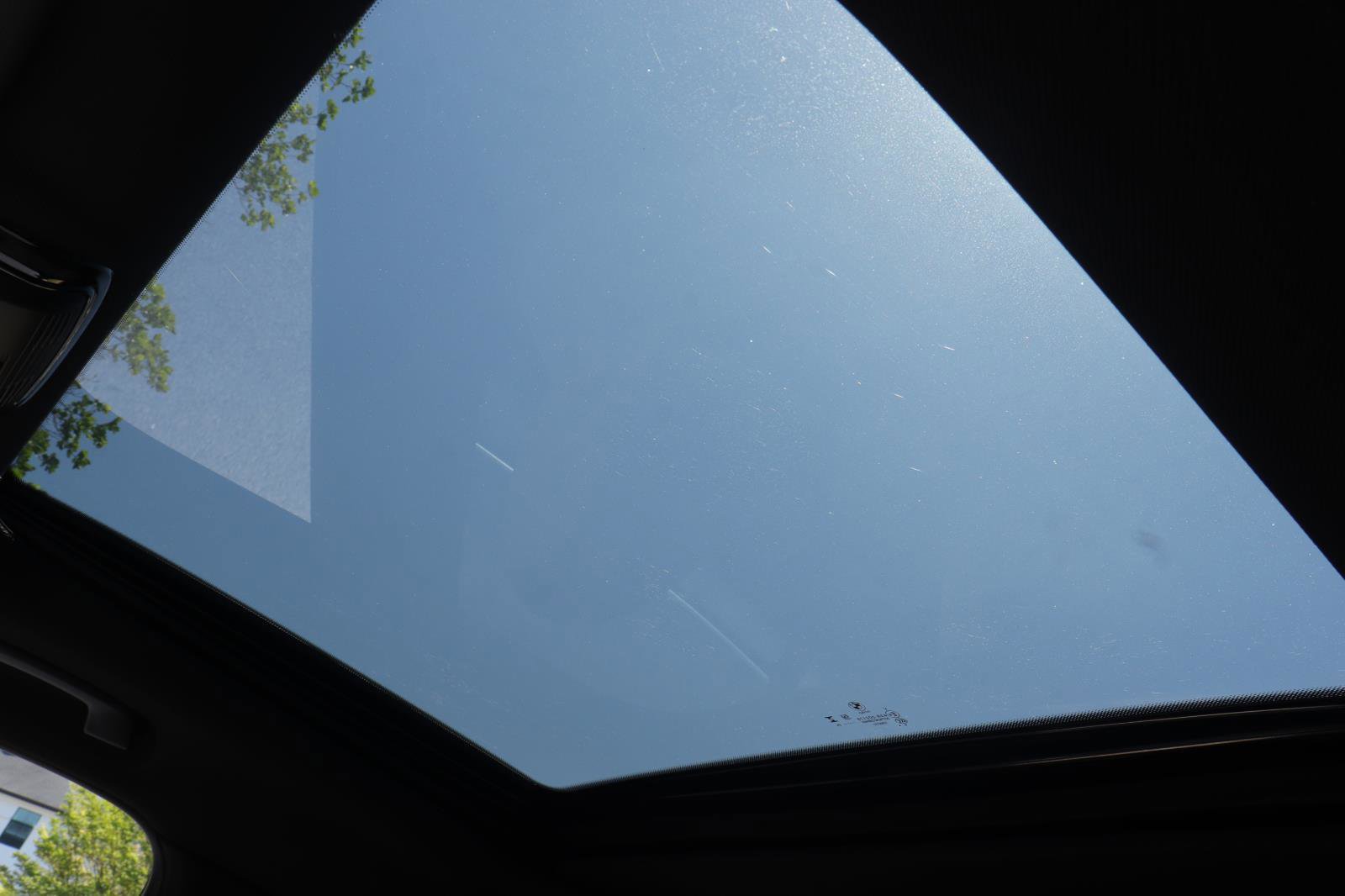 Used 2024 BMW 330i Sedan w/ Premium Package image 37