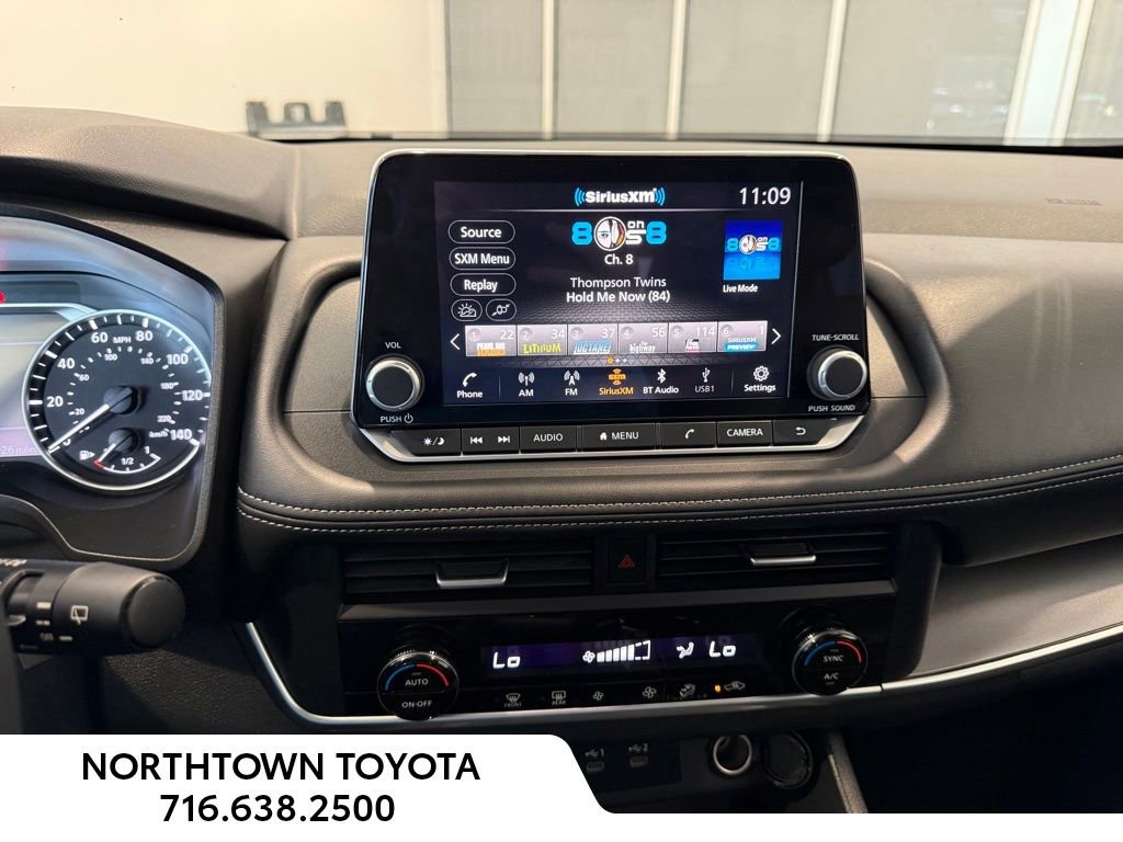 Used 2026 Nissan Rogue SV AWD/4WD image 9