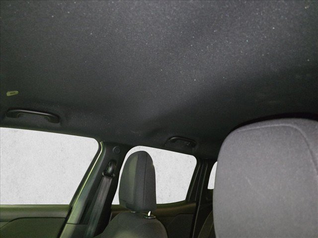 Used 2021 Jeep Renegade Latitude AWD/4WD image 28