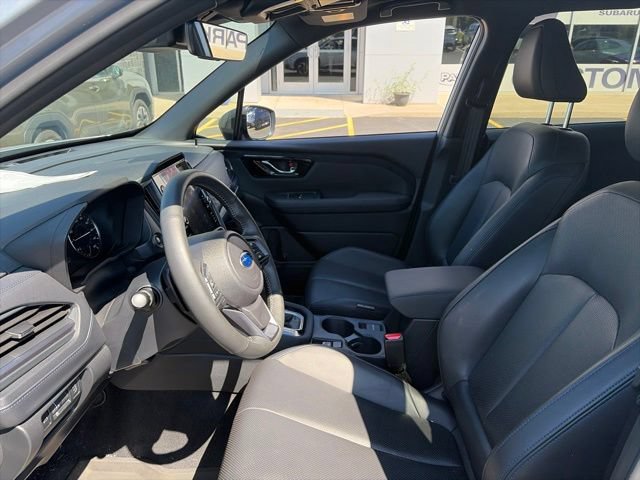 Used 2025 Subaru Forester Limited AWD/4WD image 14