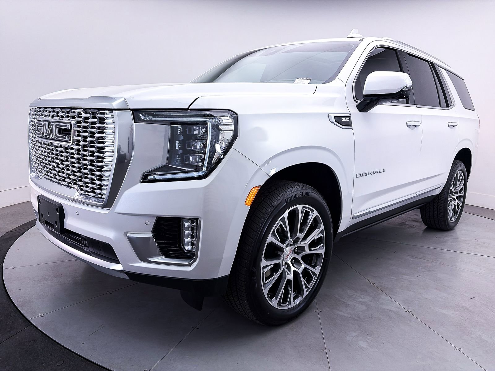 Used 2024 GMC Yukon Denali w/ Max Trailering Package image 15