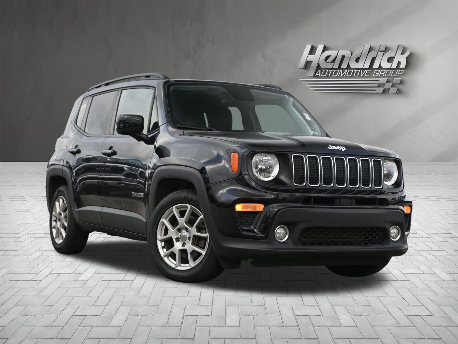 Used 2020 Jeep Renegade Latitude image 2