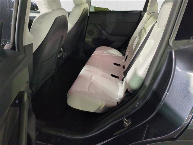 Used 2024 Tesla Model Y 2WD image 21