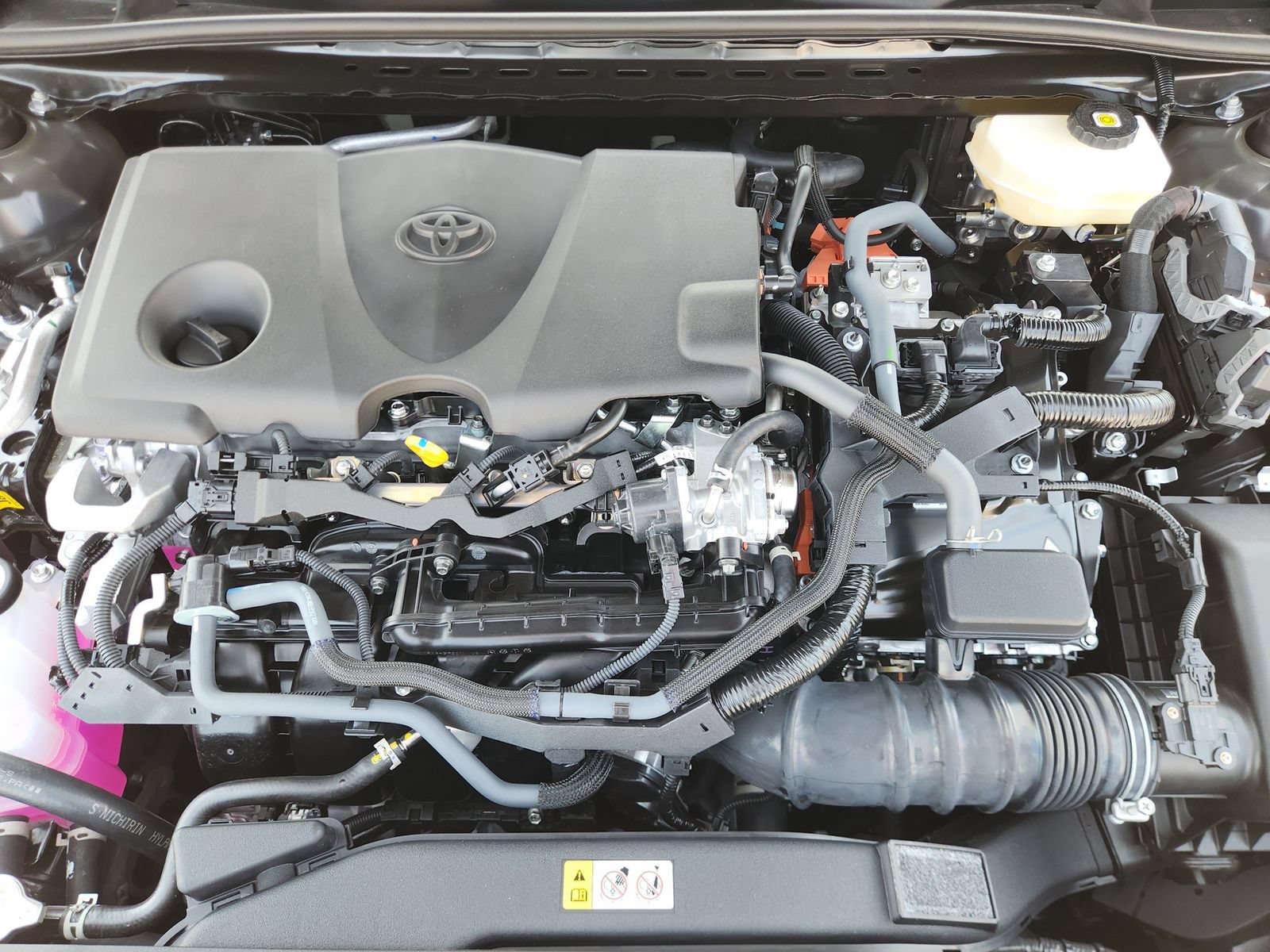 New 2026 Toyota Camry SE w/ Multimedia Upgrade Package FWD image 27